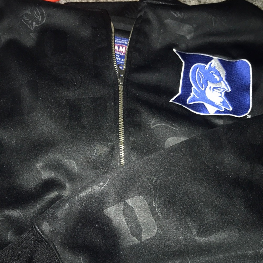 Duke zip up